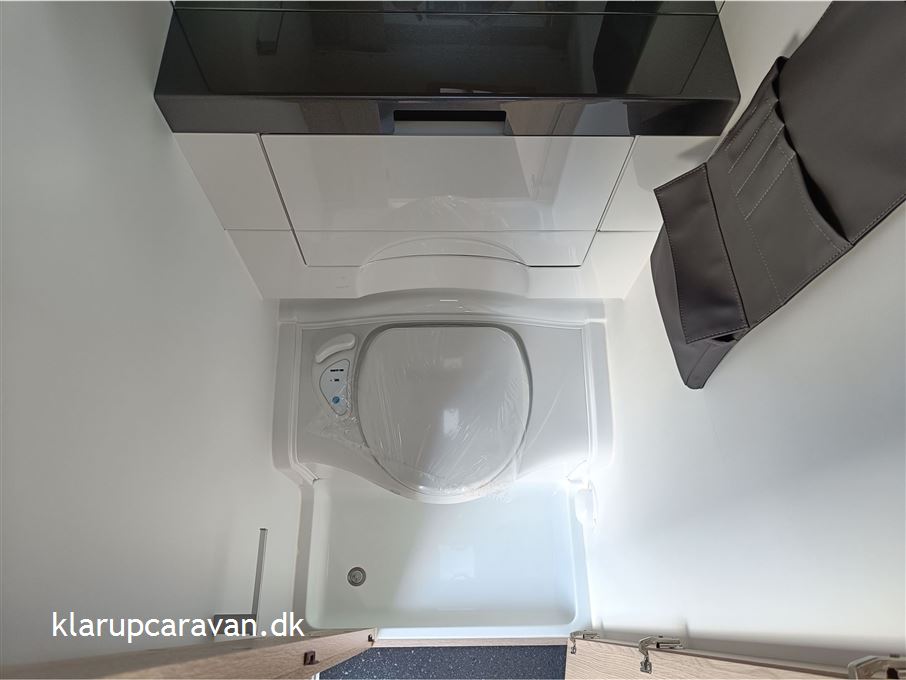 Adria Aviva 400 PS